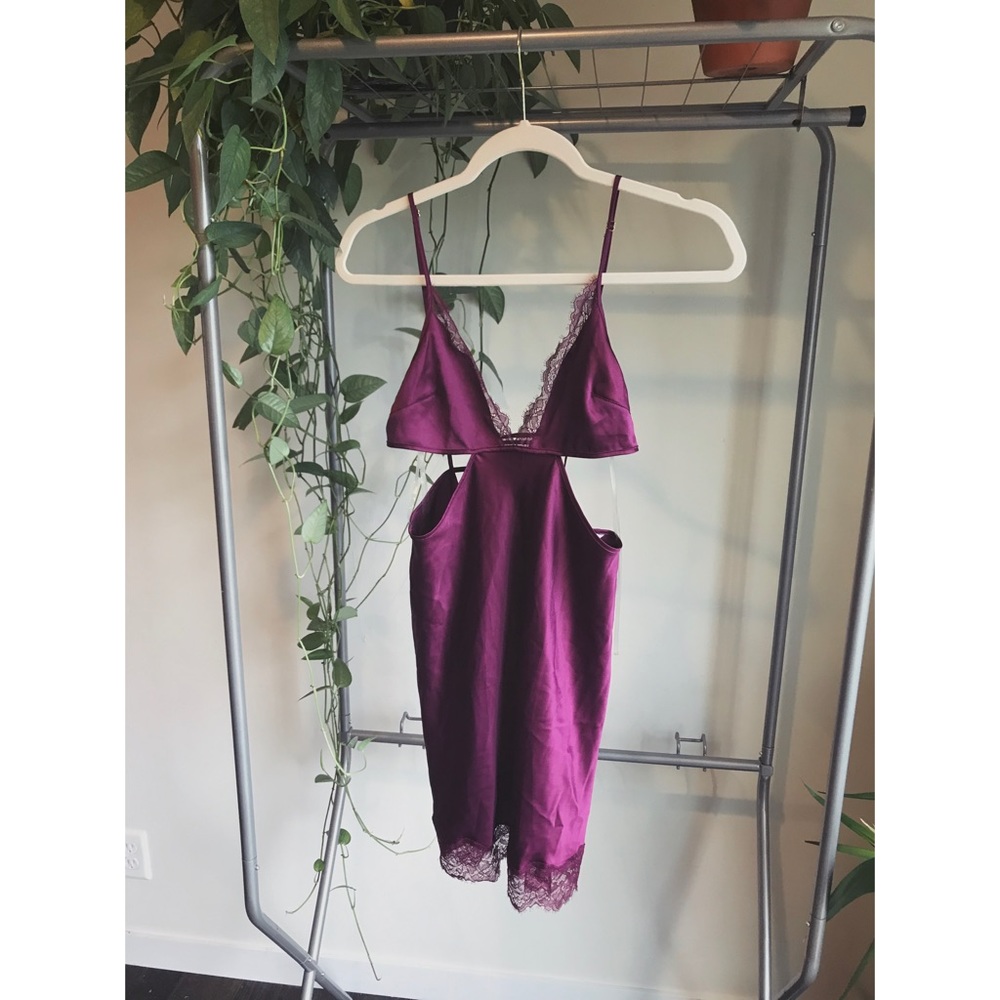 Victoria’s Secret NWT Magenta Rose Slip